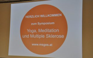 Frühjahrssymposium der MS-Gesellschaft Wien: Yoga, Meditation und Multiple Sklerose. Samstag, 6. April 2019 von 15:00 bis 17:30 Uhr, AKH Wien